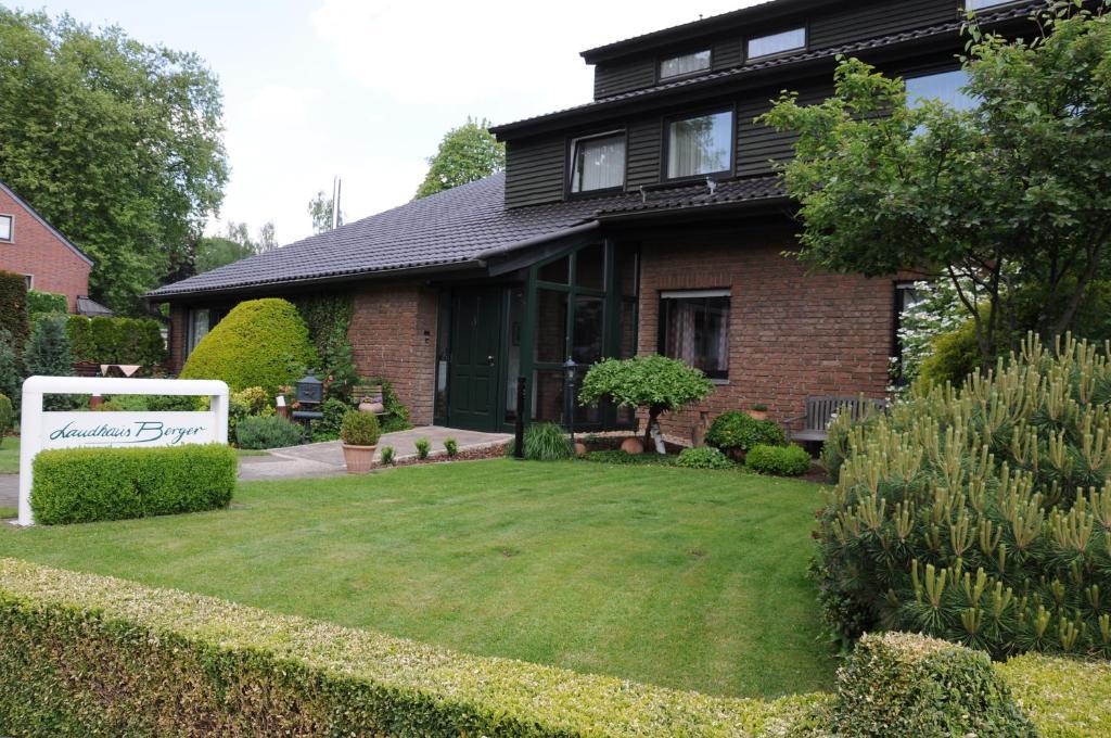 Feldhausen Landhaus Berger旅馆 外观 照片